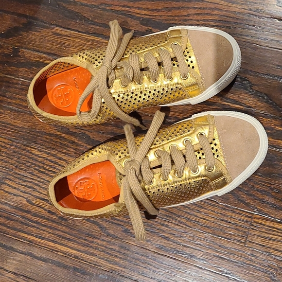Tory Burch lace up shoes size 7 - Picture 2 of 3